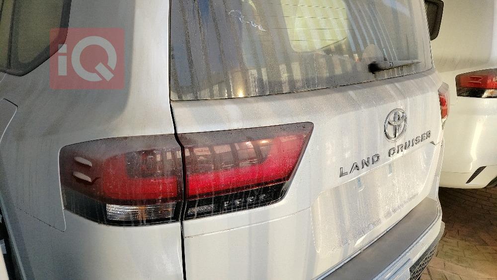 تويوتا لاندكروزر